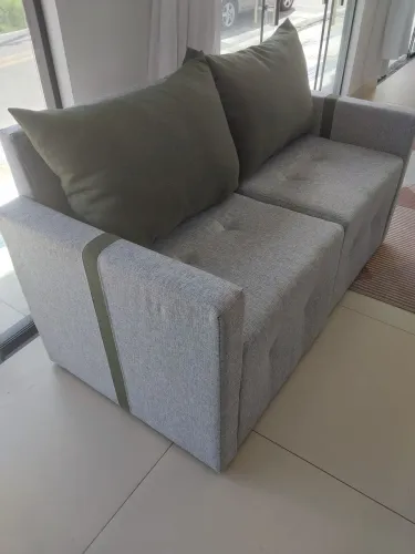 Sofá modulado em linho (1,50m)