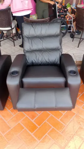 POLTRONA HERÓI PAPAI KORINO