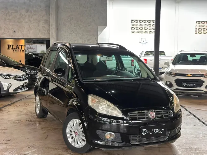 Fiat Idea Attractive 1.4 Fire Flex 8V 5P 2013