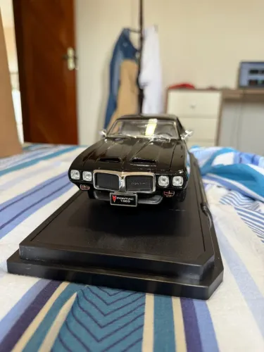 Miniatura Pontiac Firebird Trans Am 1969 1:18 Yatming 