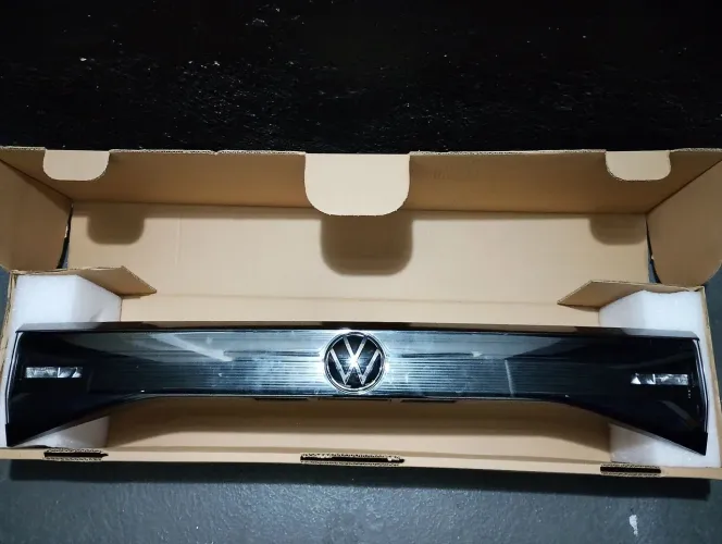 Aplique Moldura Lanterna Traseira Tampa Central Vw T-cross 2026<br>