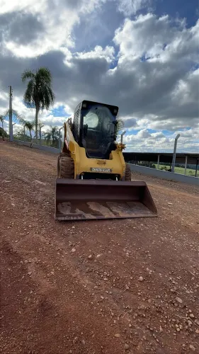 Mini Carregadeira bob cat