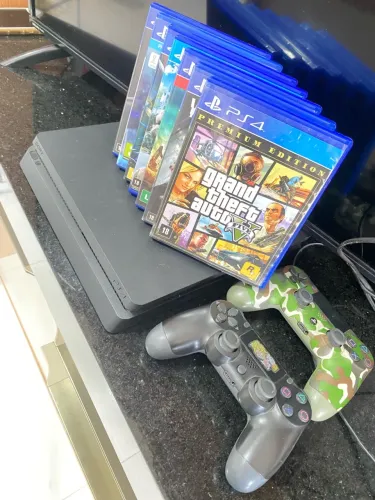 PS4 slim +1 TERABYTES