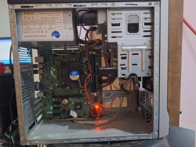 Computador Desktop Dell i3 2ª Geração + HD 500GB (Sem Memória RAM) ? R$ 150