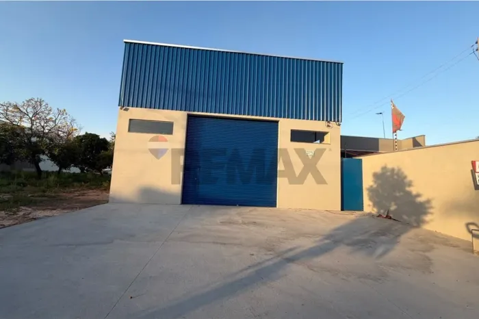 Depósito Comercial para Locação Próximo à Av. Filadélfia
