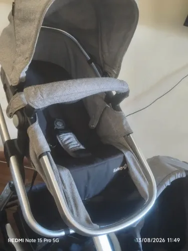 Carrinho de Bebe Satefy 1st preto e cinza Luxo