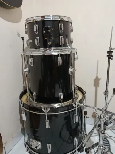 Bateria acústica 