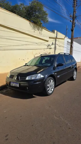 Renault Megane Grand Tour Dynam. Hi-flex 1.6 16V 2011