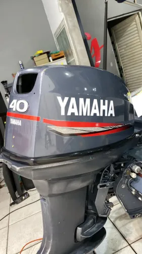Motor de popa Yamaha 40 HP 