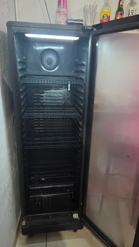 Freezer expositor vertical EOS 231L