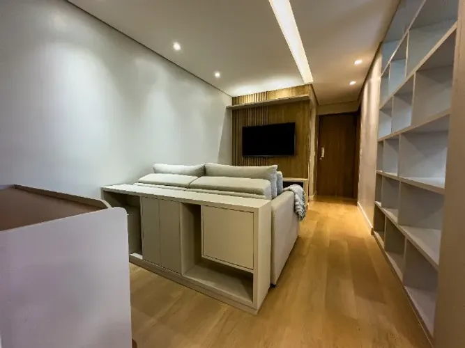 APARTAMENTO LUXUOSO TODO MOBILIADO