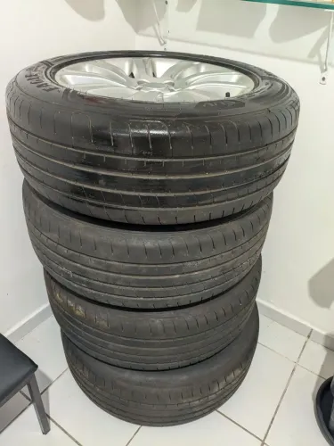 Rodas ARO 18 Original Land Rover Discovery Sport