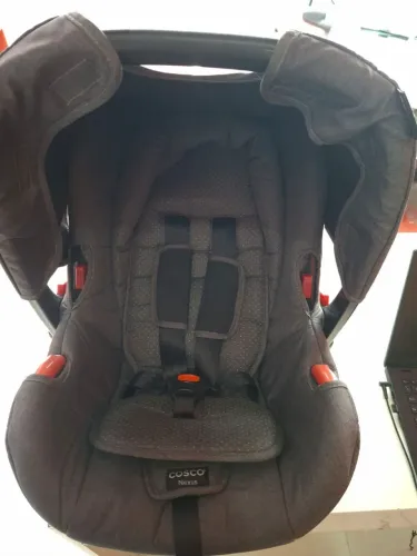 Bebê conforto Cosco Nexus