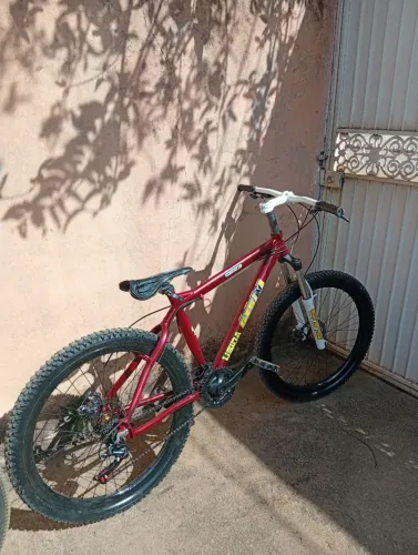 Bicicleta M7 pneu balão em perfeito estado 
