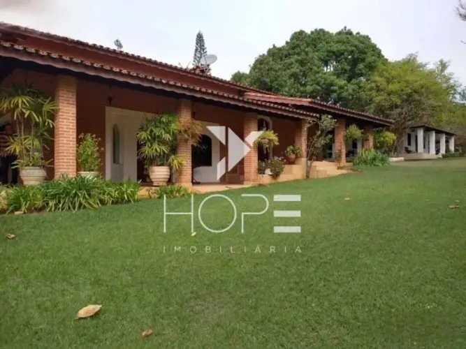 Sítio de alto padrão à venda com 25 alqueires - 605.000m² - 12 quartos - estrutura complet