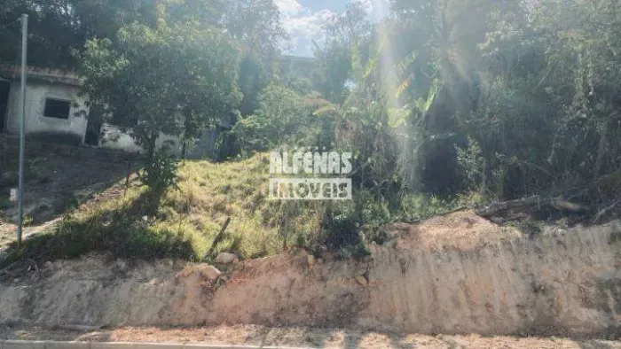 Lote à venda no Bairro TUPÃ