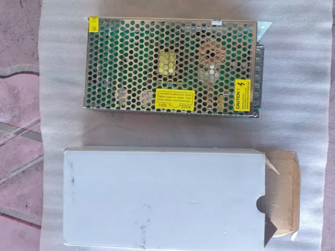 Fonte chaveada bivolt 12v 15a nova
