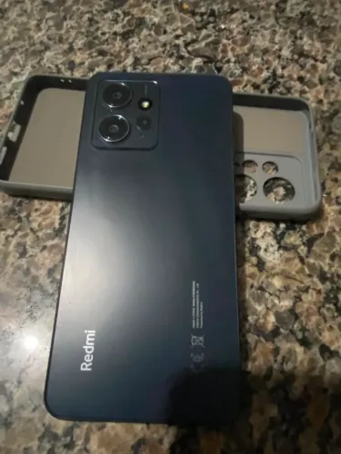 Celular note 12 sem detalhes bateria excelente 