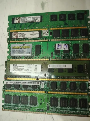 Lote de 6 Memórias RAM para Desktop DDR1/ DDR2