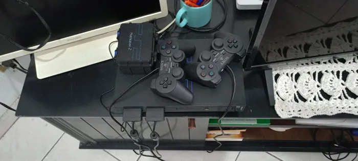 PLAYSTATION 2 FAT ORIGINAL COM LEITOR ORIGINAL