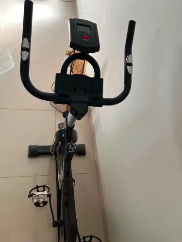 Vendo Bicicleta Ergométrica WCT Fitness - Muito Conservada*