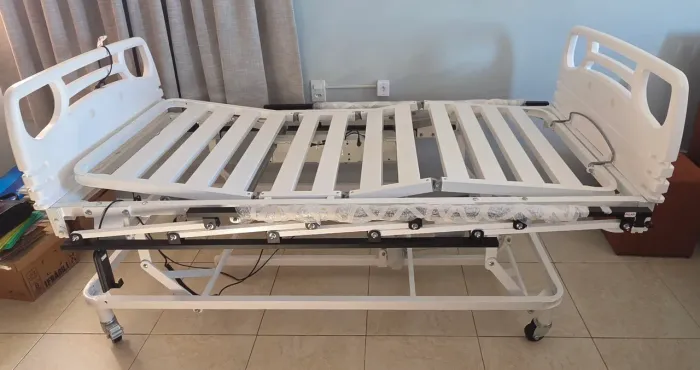 Cama hospitalar 3 movimentos evolution steel pilati com colchão