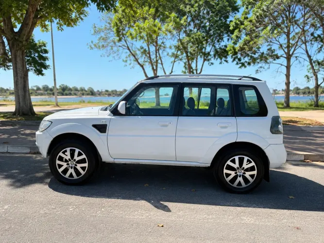 Mitsubishi Pajero TR4 2.0 Flex 16V 4X2 Aut. 2013