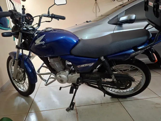 Titan 150 ks partida pedal excelente Estado