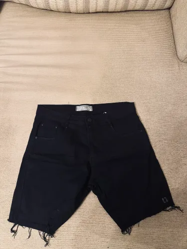Bermuda Jeans Titular