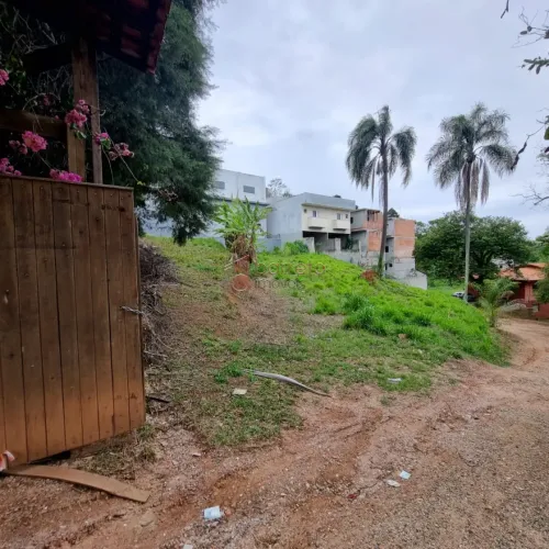 TERRENO À VENDA NAS IMEDIAÇÕES DO BAIRRO ENGORDADOURO - JUNDIAÍ/SP