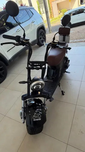 Scooter Elétrica X12 1000W - Apenas 383 km - 2 Lugares