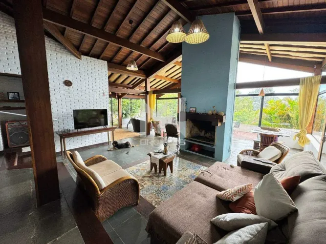 Casa térrea à venda no Condomínio Vale da Santa Fé em Vinhedo/SP