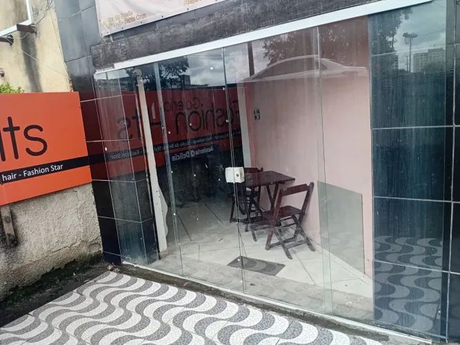 Vendo 4 lojas, cada uma 20m2 no centro de Santa Cruz