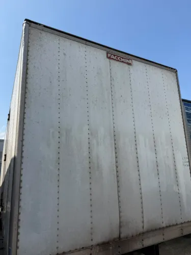 Baú para caminhões trucks e tocos todos