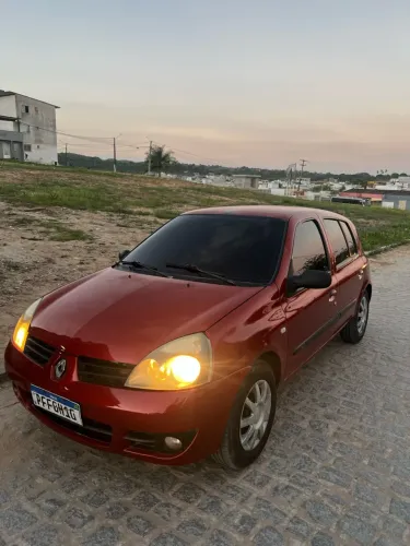 Renault Clio Hi-flex 1.0 16V 5P 2011