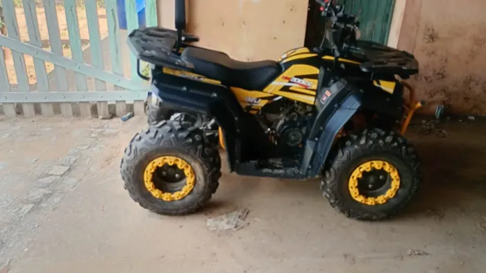 Vendo quadriciclo novo