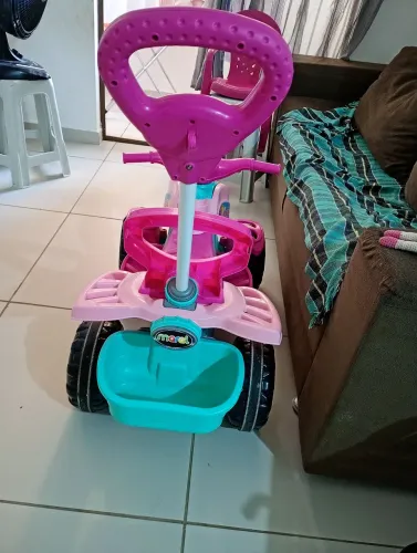 Quadriciclo infantil 