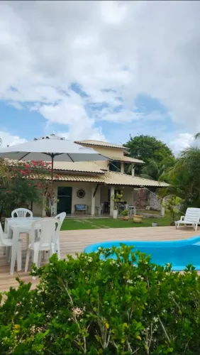 Casa Arembepe. *)