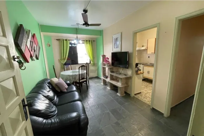 Apartamento a venda Guarujá/SP 1 Dormitório Andar Alto Cozinha Sala Ampla Piscina Sauna Jo