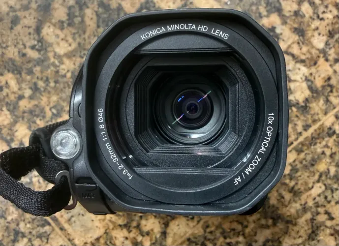 Filmadora JVC modelo GZ-HD3AA