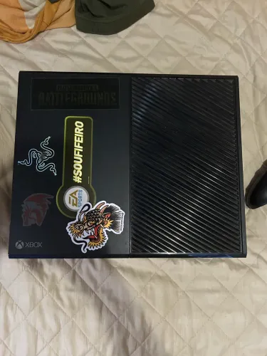 Xbox One com 1 controle - 6 jogos