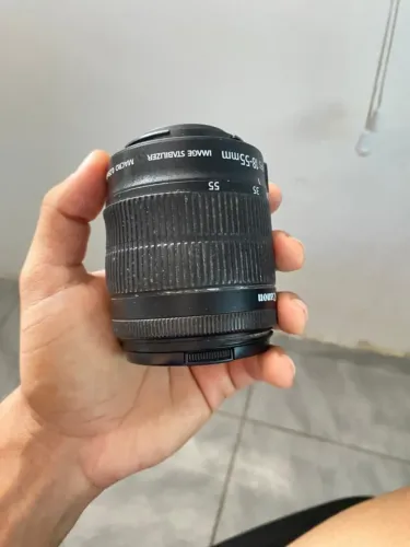 Lente Canon EF-S 18-55mm f/3.5-5.6 IS STM (Com Detalhe)