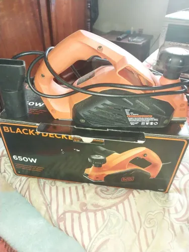 Plaina Elétrica 3.1/4'' 650w Black+decker 7698 Cor Laranja/preto