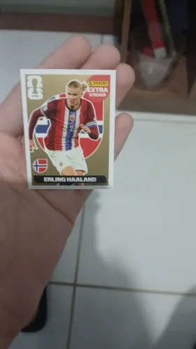 Figurinha legend halland ouro