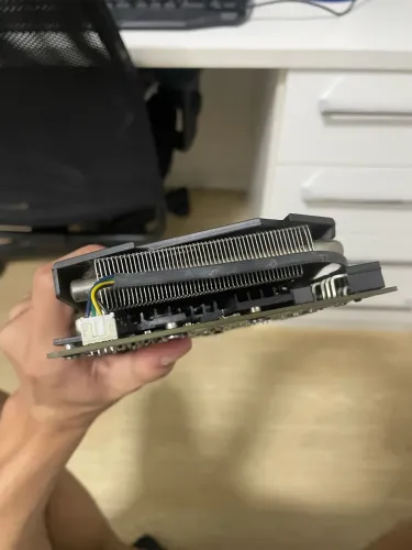 Placa de Vídeo MSI Radeon R9 280X Twin Frozr 3GB