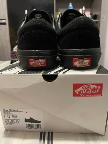 Tenis vans skate old skool preto #37