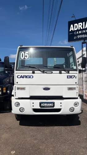 Ford Cargo 1317 Reduzido