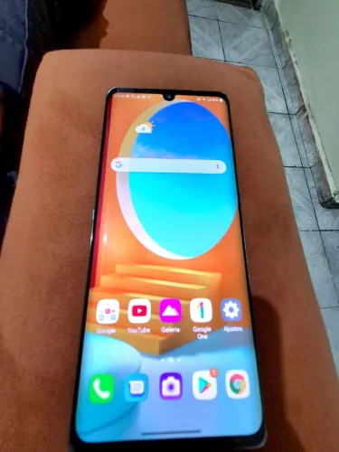 LG VELVERT 5G