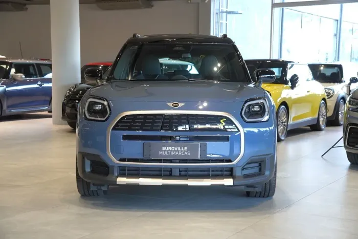 Mini Cooper Country. SE All4 TOP (elétrico) 2025