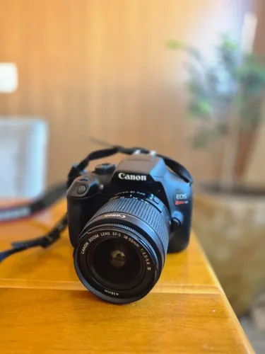 CameraCâmera Canon EOS Rebel + Lente 18-55mm - Semi nova